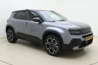 Jeep Avenger Summit 54 kWh | Camera | Apple carplay/Android auto | Voorruitverwarming | Climate control / 9