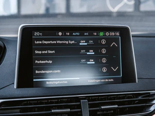 Peugeot 3008 1.2 PureTech Première | NAVI | CLIMA | PDC | / 21