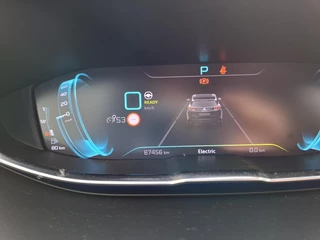 Peugeot 3008 SUV 1.6 HYbrid 225 EAT8 Automaat Road Trip Nav/Cam / 20