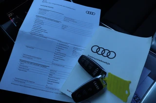 Audi A6 Avant 55 TFSI e quattro Competition  Pano/Matrix LED/360/Keyless/Navi Plus/ACC/Optiek Zwart/Dodehoek/20" / 23