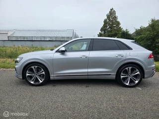 Audi Q8 55 TFSI e Quattro S-Line / Nachtzicht / HUD / Sfeer / 49
