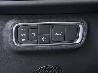 Omoda 5 SHS 1.5 T-GDi SHS-H Premium  - Kantel/Schuifdak - Adaptief Cruisecontrol - 18' Lichtmetalen Velgen - Privacy Glass - Stoel/Stuurwiel Verwarming - 7 Jaar Fabrieksgarantie / 23