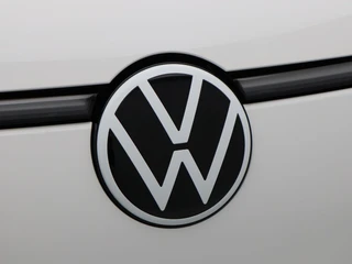 Volkswagen ID. Buzz GTX 4MOTION 79 kWh & 340 Pk | Trekhaak | Carplay | Cruise | Schuifdeuren L+R | Elektrische Stoelen | 20 Inch | Full LED  | 17.801 Km!! / 12
