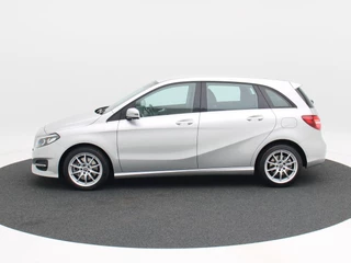 Mercedes-Benz B-klasse 250 Ambition Automaat 211 Pk | Camera | Trekhaak | Keyless | LED | Navigatiesysteem | Parkeersensoren | 18 Inch | 81.928 Km / 11
