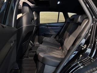 Škoda Enyaq iV 80 Sportline 204pk 95% BTW Warmtepomp Pano Camera 21'' / 16