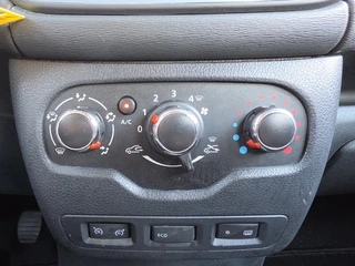 Dacia Dokker 1.2 TCe Ambiance Stepway 115PK LPG-G3 Airco Trekhaak Nieuwe remmen en banden / 24
