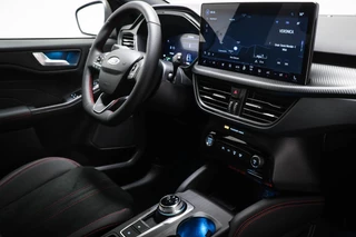 Ford Kuga 2.5 PHEV ST-Line X | WINTER PACK | ACHTERBANKVERWARMING | DAB | APPLE | 360 CAMERA / 5