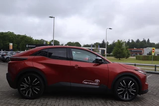 Toyota C-HR+ FIRST EDITION 77KWH 607KM-WLTP DEMO 20"LM-VELGEN EL-ACHTERKLEP PRIVACY-GLASS DEMO NL-AUTO / 9