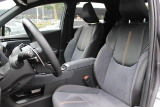 Lexus LBX 1.5 Cool 2WD / 14