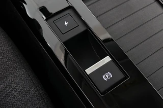 Citroen Ë-C4 X Feel 50 kWh Climate Control Apple CarPlay 18" / 34