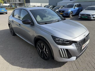 Peugeot 208 100pk GT (Camera - Keyless Entry - Parkeersensoren V+A - LED - Navigatie - Automatische Airco - Draadloos laden - Apple Carplay - 3D Cockpit) / 8