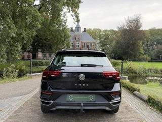 Volkswagen T-Roc 1.5 TSI Sport Business R | Pano | Camera | Keyless | / 24