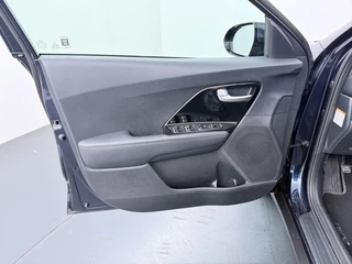 Kia Niro 1.6 GDi Hybrid DynamicLine  - Cruise Control - Lichtmetalen Velgen - Navigatie - Climate Control - Apple/Android Carplay - Virena Zekerheidspakket €895 / 22