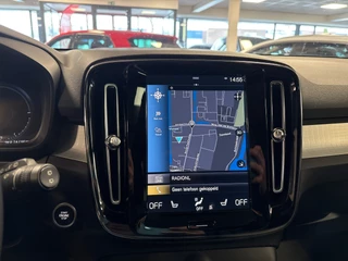 Volvo XC40 1.5 T5 Plug-in hybrid Plus Dark /pano/memory/navi/harman kardonc/camera / 19