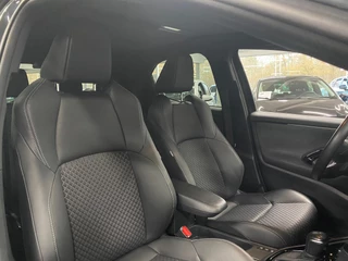 Toyota Yaris 1.5 Hybrid Executive/ NL auto/ Eerste eigenaar/ Automaat/ Stoelverwarming/ Navi/ Apple carplay/ Pano / 31