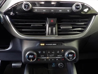 Ford Kuga 2.5 PHEV e-CVT 225pk Titanium / 27