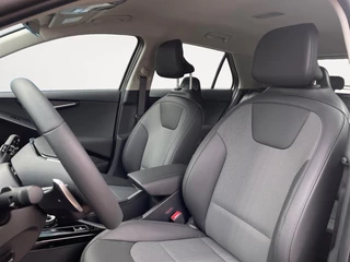 Kia Niro 1.6 GDi Hybrid DynamicLine | Adaptive cruise control | Keyless entry | Navigatie | Climate control / 12