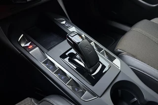 DS 3 Crossback E-Tense Performance Line+ 50 kWh | Navigatie | Camera | Keyless | Lichtmetalen velgen | Parkeersensoren | Extra getint glas / 21