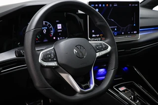 Volkswagen Golf 1.5 eHybrid GTE | LEDER | PANORAMADAK | HEAD UP | STOELVENTILATIE | STUURVERWARMING | TREKHAAK | 18" / 36