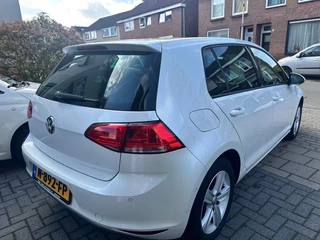 Volkswagen Golf 1.2 TSI HIGHLINE / 6