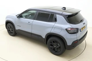 Jeep Avenger 1.2 e-Hybrid 110pk Black Edition | 8 Jaar Fabrieksgarantie | Panoramadak | Keyless | Navigatie | JBL audio | Elektrische kofferklep | Adaptieve cruise control | Stoelverwarming / 5