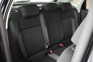 Volkswagen Polo 1.0 TSI 95pk Go Parkeersensoren Carplay / 32