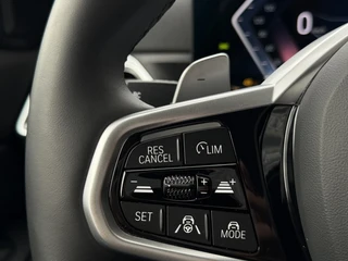 Bmw 3-serie 330i xDrive M-sport | 360 Camera | Keyless | Sfeerverlichting | / 16