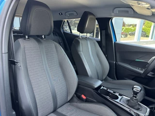 Peugeot 2008 1.2 Turbo 130 PK Allure Pack | Trekhaak 1200 KG | Navigatie | 3D Virtual Cockpit | Stoelverwarming | LED Verlichting | Half Lederen Bekleding | Keyless Start | Climate Control | Cruise Control | 17 Inch Lichtmetalen Velgen | / 38