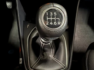 Ford Fiesta 1.0 EcoBoost Hybrid Titanium/ NL auto/ Navi/ Airco/ Cruise control / 32