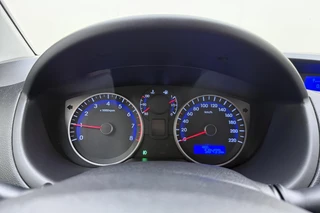 Hyundai i20 1.2i i-Motion 85pk | 5 Deurs | Airco | Lichtmetalen Velgen | Audio | Weinig Kilometers / 24