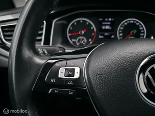 Volkswagen Polo 1.0 TSI R-Line / Navi / Camera / Carplay / 15