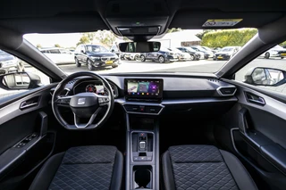 SEAT Leon Sportstourer 1.4 TSI eHybrid PHEV FR  | SOH 97% | Trekhaak | ACC | NL auto / 7