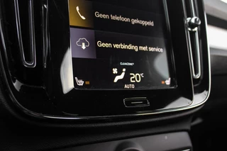 Volvo XC40 1.5 T3 Momentum Pro | 1e eigenaar | NL auto | Inc btw | Cruise control | Climate control | LED | Navigatie | Bluetooth | 18 inch | Trekhaak | Half leer | 163 pk / 29