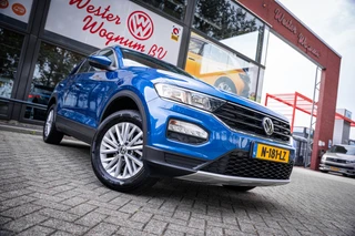 Volkswagen T-Roc 1.5 TSI Sport Autom. | Navi | PDC | Cruise controle | Trekhaak / 26