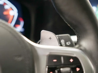 BMW 3 Serie Touring M340i xDrive Panoramadak | M-Stoelen | Harman Kardon | CoPilot / 48