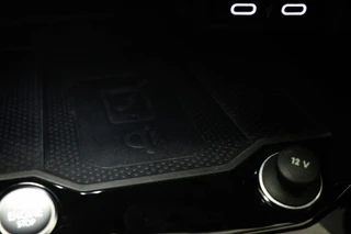 Volkswagen T-Roc 2.0 TSI 4Motion R | PANORAMADAK | BEATS | AKRAPOVIC UITLAAT | CAMERA | TREKHAAK / 9