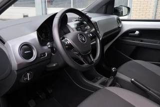 Volkswagen UP! 1.0 Camera Stoelverwarming PDC Cruise-control / 4