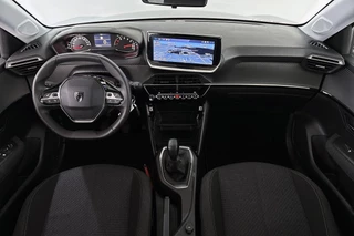 Peugeot 208 1.2 PureTech 75 Style / 7