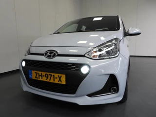 Hyundai i10 1.0i Comfort Smart Pack NAVI/AIRCO/CRUISE/PDC! / 28