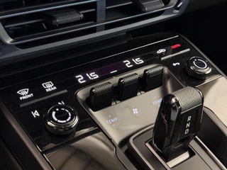 Porsche 911 Cabrio 3.0 Carrera 4 GTS | Burmester | Lift | Sportchrono | Matrix-LED | 360 | Memory | Sport-Design ( Vestiging - Nieuwegein ) / 39