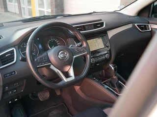 Nissan Qashqai 1.3 DIG-T N-Connecta  360C| Trekhaak| Navi+BT| Pano / 18