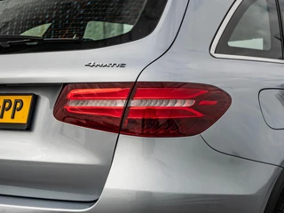 Mercedes-Benz GLC-klasse 250 4MATIC Premium Plus AMG | Panoramadak | Trekhaak | Memory | Camera | Distronic Pro | 20" | Dealeronderhouden / 48