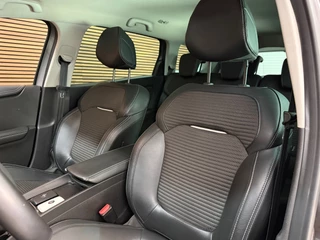 Renault Grand Scenic 1.3 TCe Bose | 7-Pers | Leder/Alcantara | Panorama voorruit | Massage stoel | BOSE Sound | Navigatie | Camera / 19