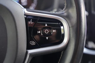 Volvo V60 T6 Recharge AWD R-Design / 38