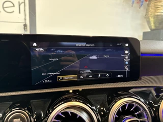 Mercedes-Benz A-klasse 200 Business Solution AMG | CAMERA | STOELVERW. | SFEERVERLICHTING / 38