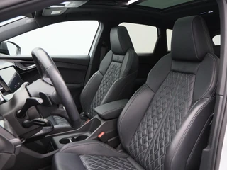 Audi Q4 e-tron 40 Launch edition S Competition 77 kWh 204 Pk | Stoelverwarming | Panorama dak | Adaptive Cruise | Matrix LED | Camera | CarPlay | 21 inch | 93.167 Km !! / 9