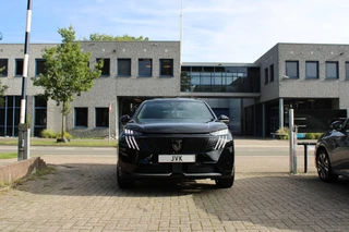 Peugeot e-3008 GT Avantage 210 73 kWh Panoramadak / 2+6 Jaar Garantie / 25