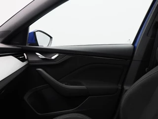 Škoda Scala 1.0 TSi 110 Pk Sport Business | Parkeersensoren | Adaptive Cruise | Panorama dak | Climatronic | Navigatie | Carplay | 16 Inch | 97.324 Km !! / 28