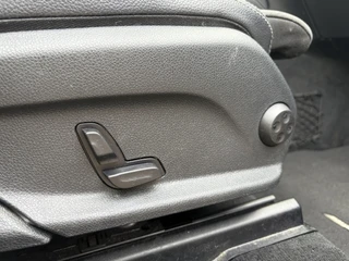 Mercedes-Benz GLC 220 d 4MATIC Solution AMG Incl.BTW Pano Treepl Stoelverw Elek.Klep Uitstraling! / 21