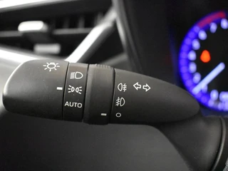 Toyota Corolla 2.0 Hybrid Executive | JBL-audio | Trekhaak | Head-up | PDC / 18